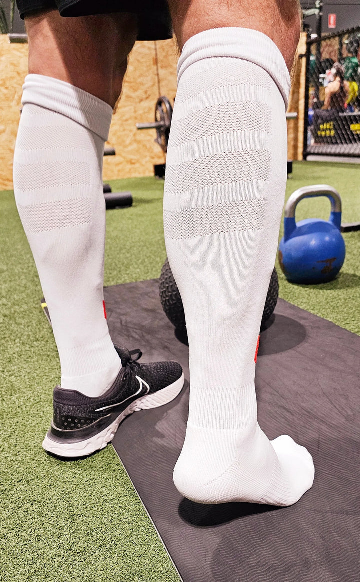 Compression Socks White 7-12US | ACE25