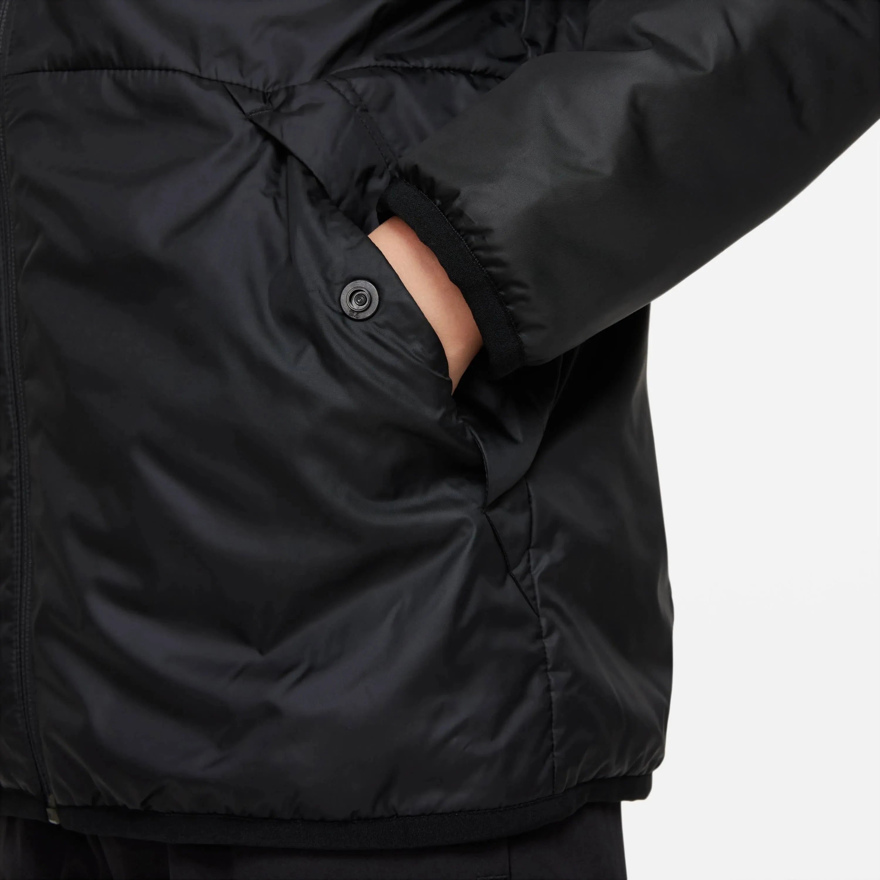 empulse-nike-youth-black-jacket-pocket-zip-detail